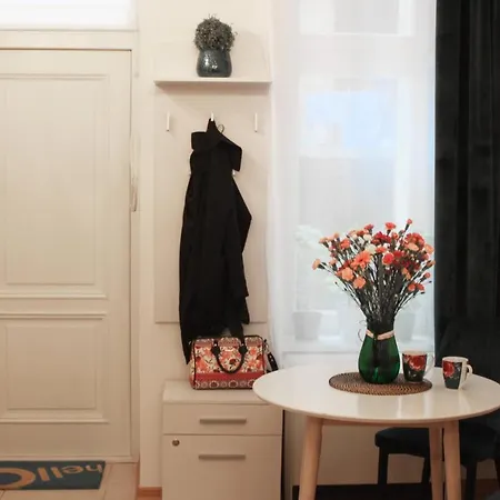 Cosy & Perfect Located شقة *